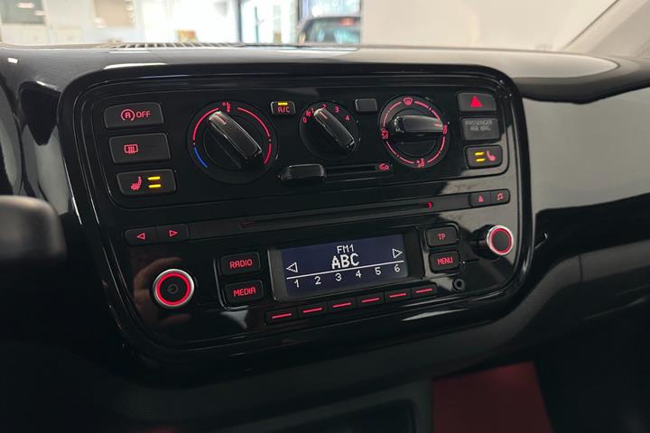 Blå VW UP! fra 2014