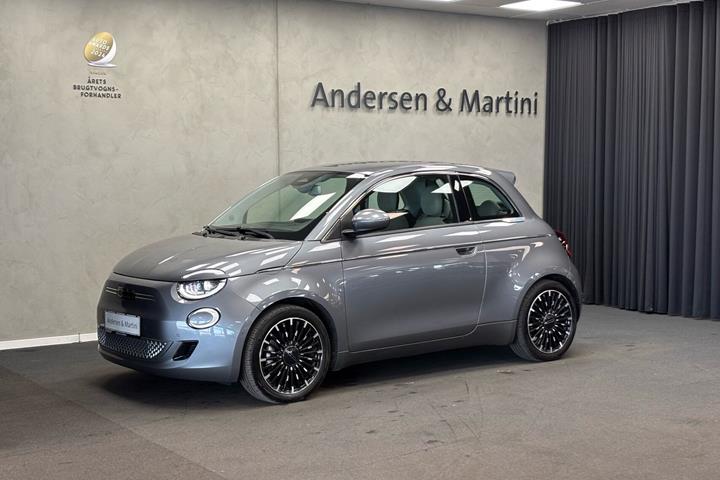 Sort Fiat 500e fra 2023