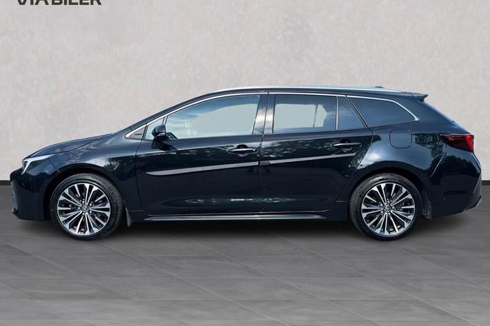 Sort Toyota Corolla fra 2024
