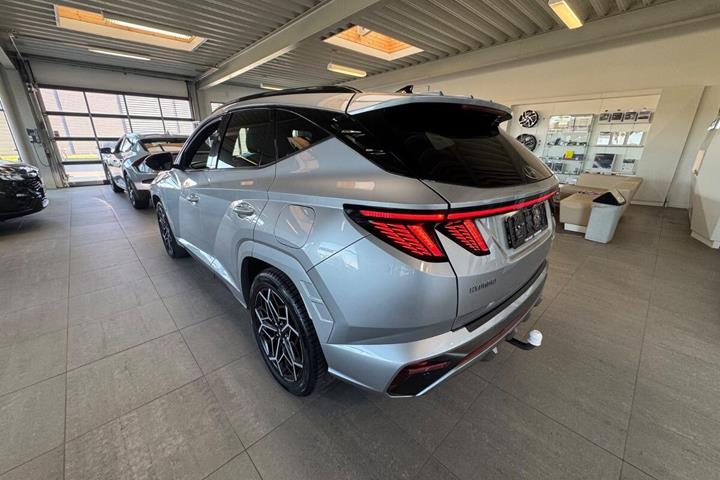 Sølv Hyundai Tucson fra 2021
