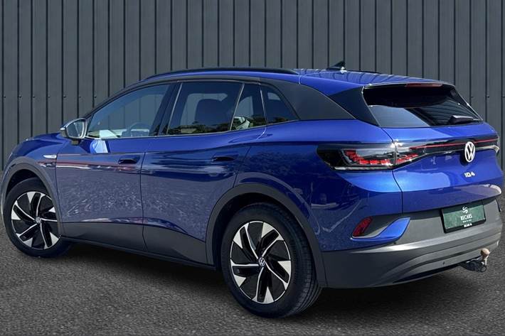 Blå VW ID.4 fra 2023