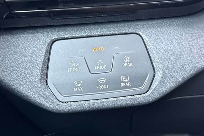Blå VW ID.4 fra 2023