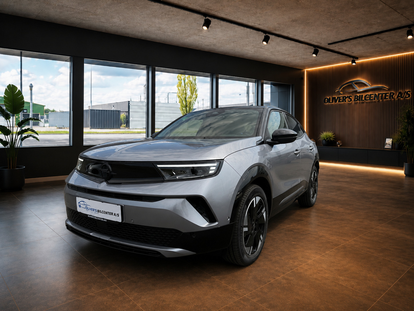 Grå Opel Mokka-e fra 2025
