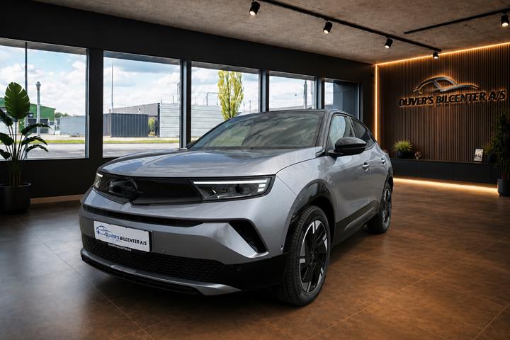Grå Opel Mokka-e fra 2025