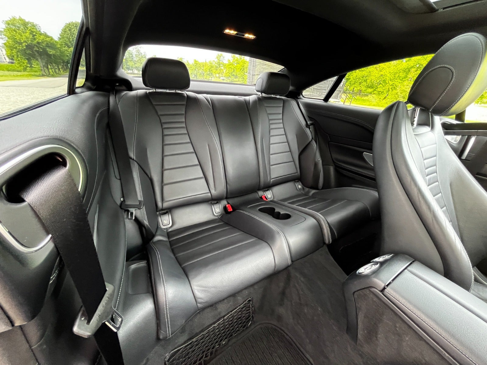 Sort Mercedes E400 fra 2017