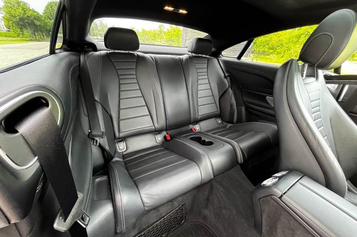 Sort Mercedes E400 fra 2017