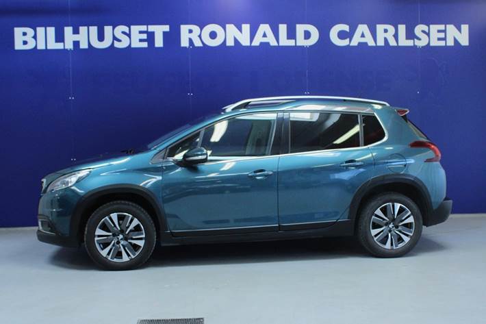 Grøn Peugeot 2008 fra 2019