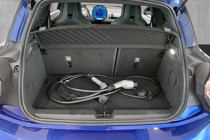 Blå Mini Cooper SE fra 2024