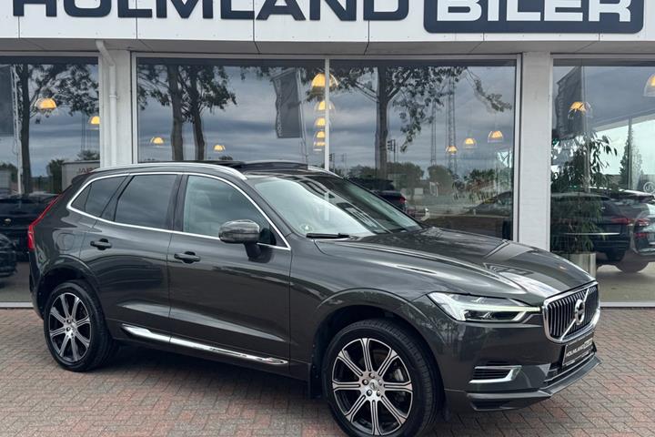 Grå Volvo XC60 fra 2018 set udefra