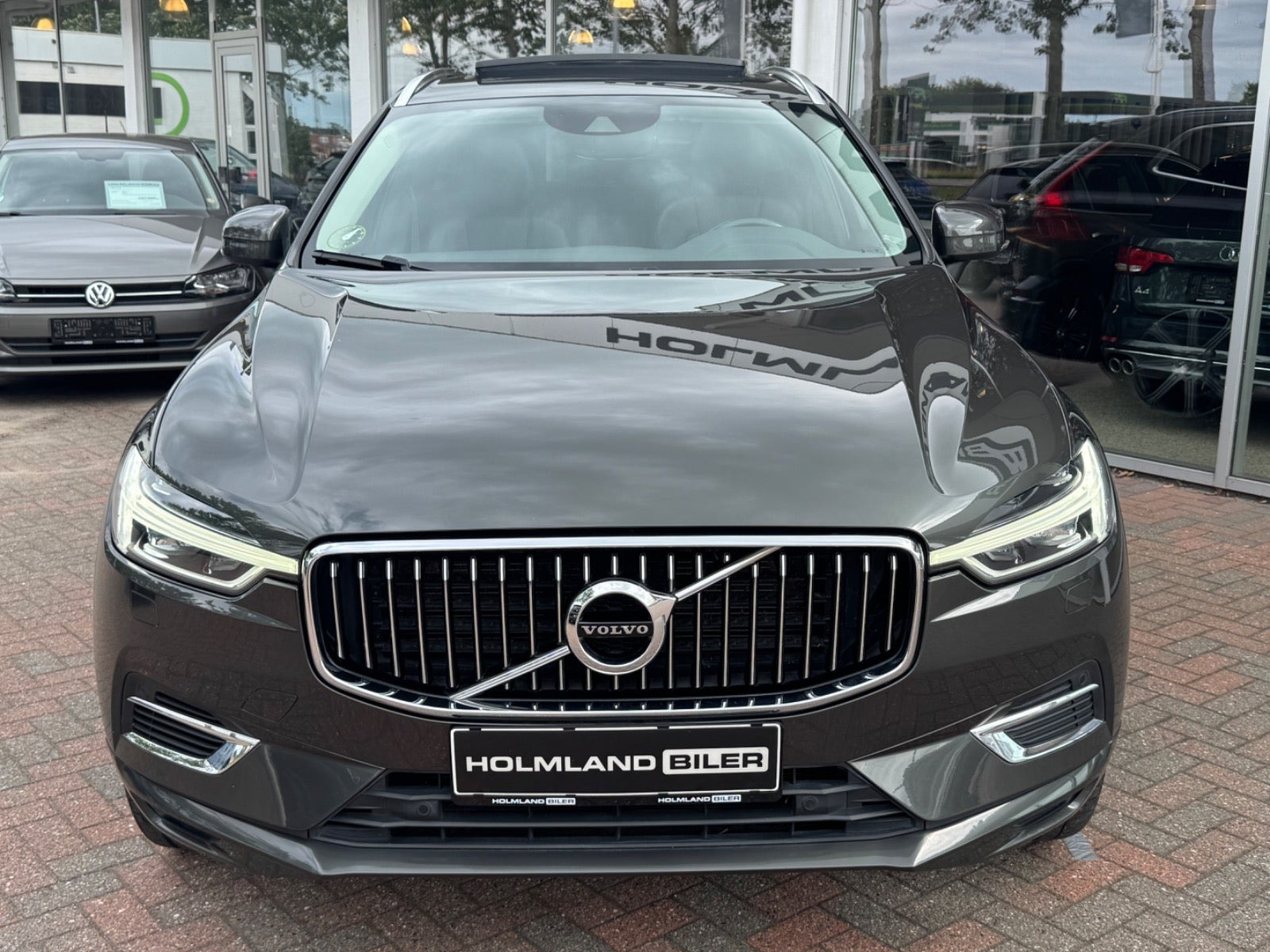 Grå Volvo XC60 fra 2018