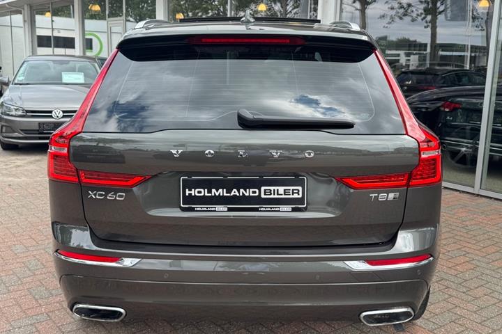 Grå Volvo XC60 fra 2018