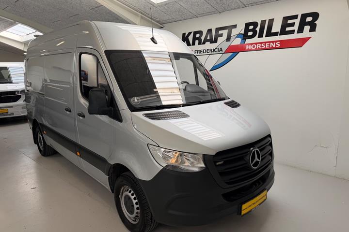 Sølv Mercedes Sprinter 316 fra 2021