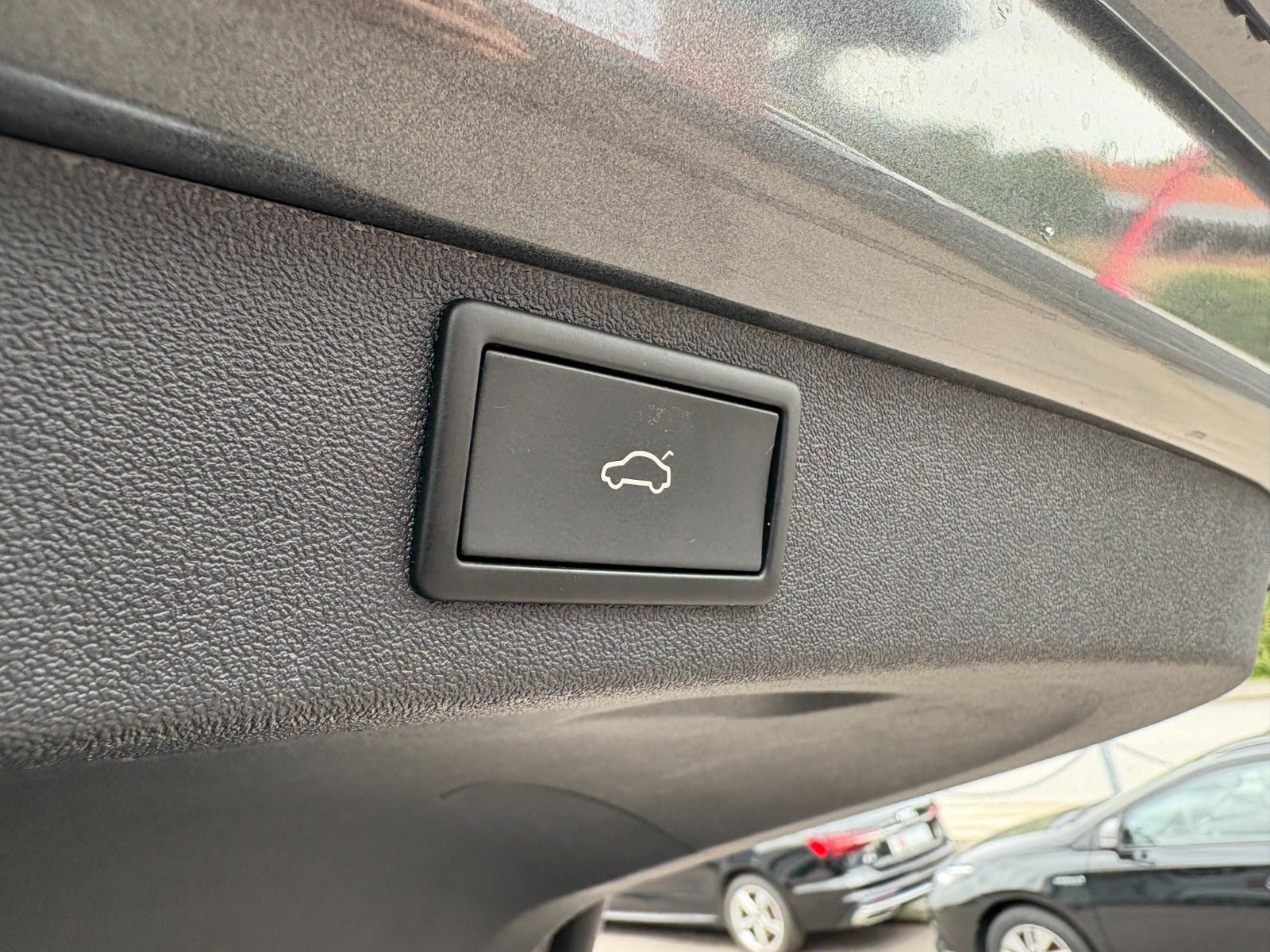 Sort Skoda Enyaq fra 2023