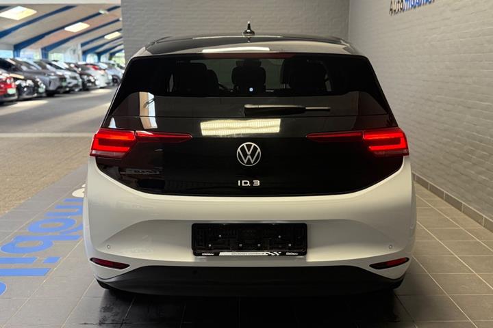 Hvid VW ID.3 fra 2024
