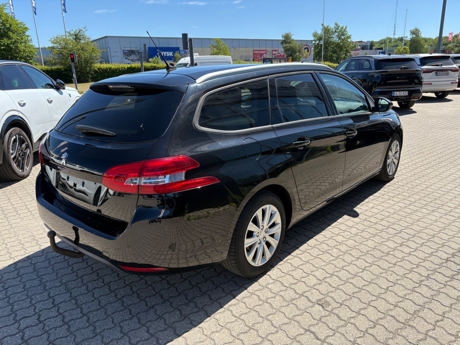 Sort Peugeot 308 fra 2016