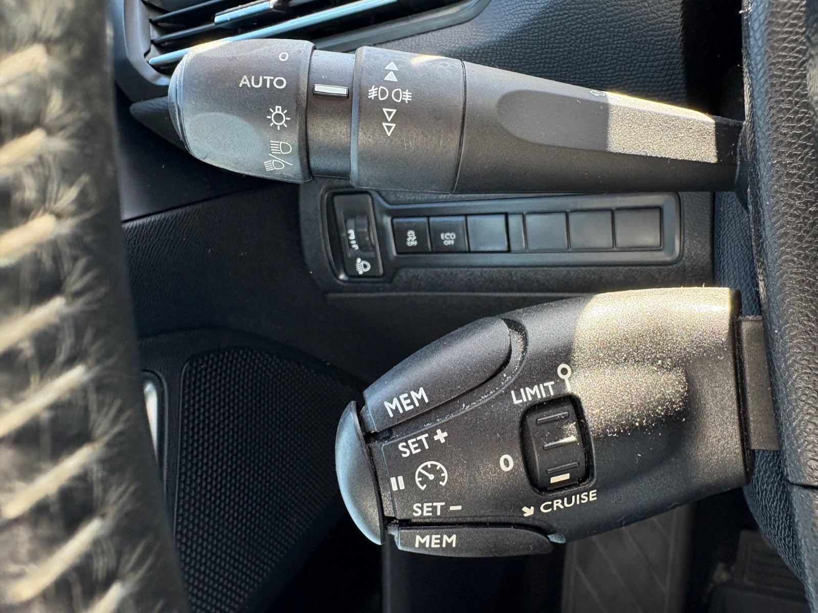 Sort Peugeot 308 fra 2016