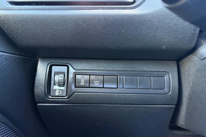 Sort Peugeot 308 fra 2016