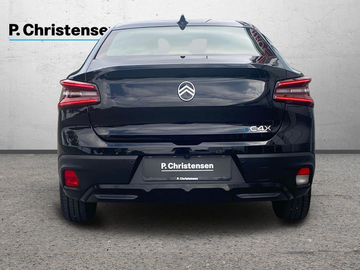 Sort Citroën ë-C4 X fra 2025