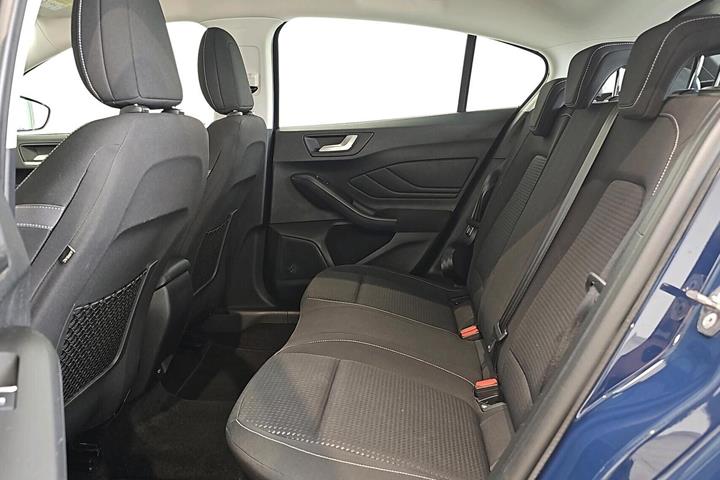 Blå Ford Focus fra 2019