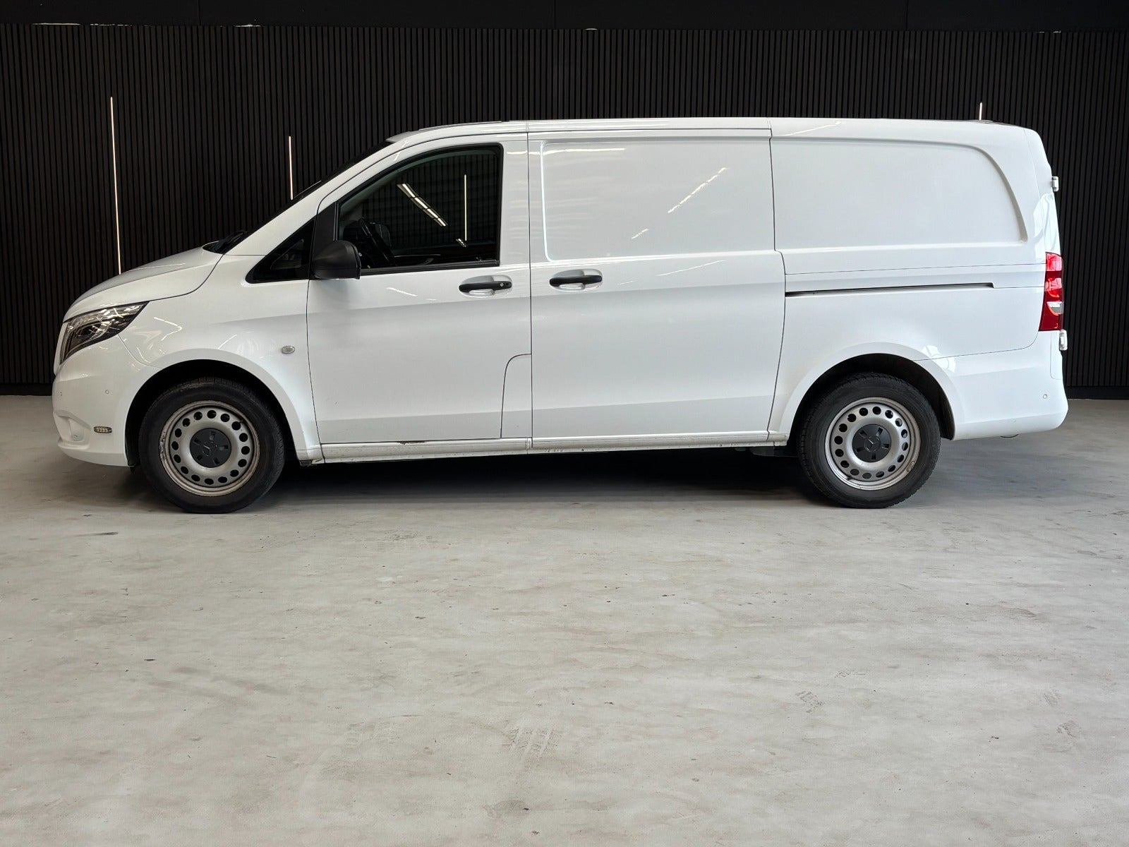 undefined Mercedes Vito 119 fra 2022