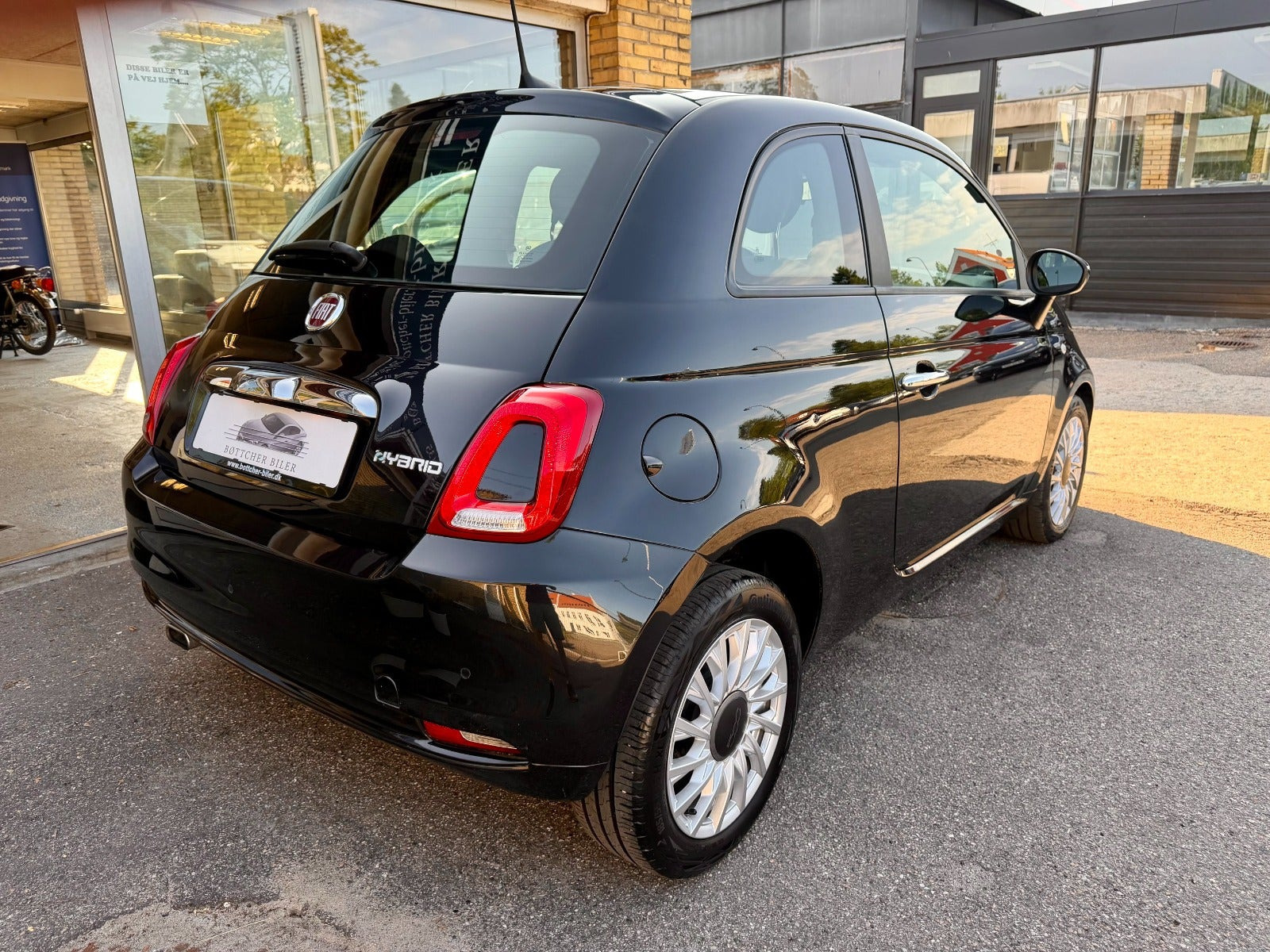 Sort Fiat 500 fra 2020