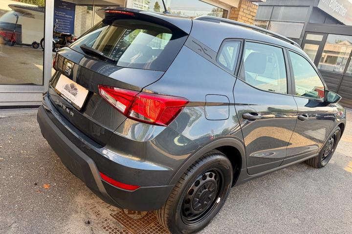 Grå Seat Arona fra 2020