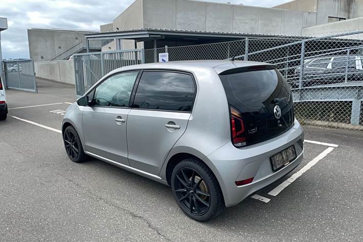 Sølv VW UP! fra 2019
