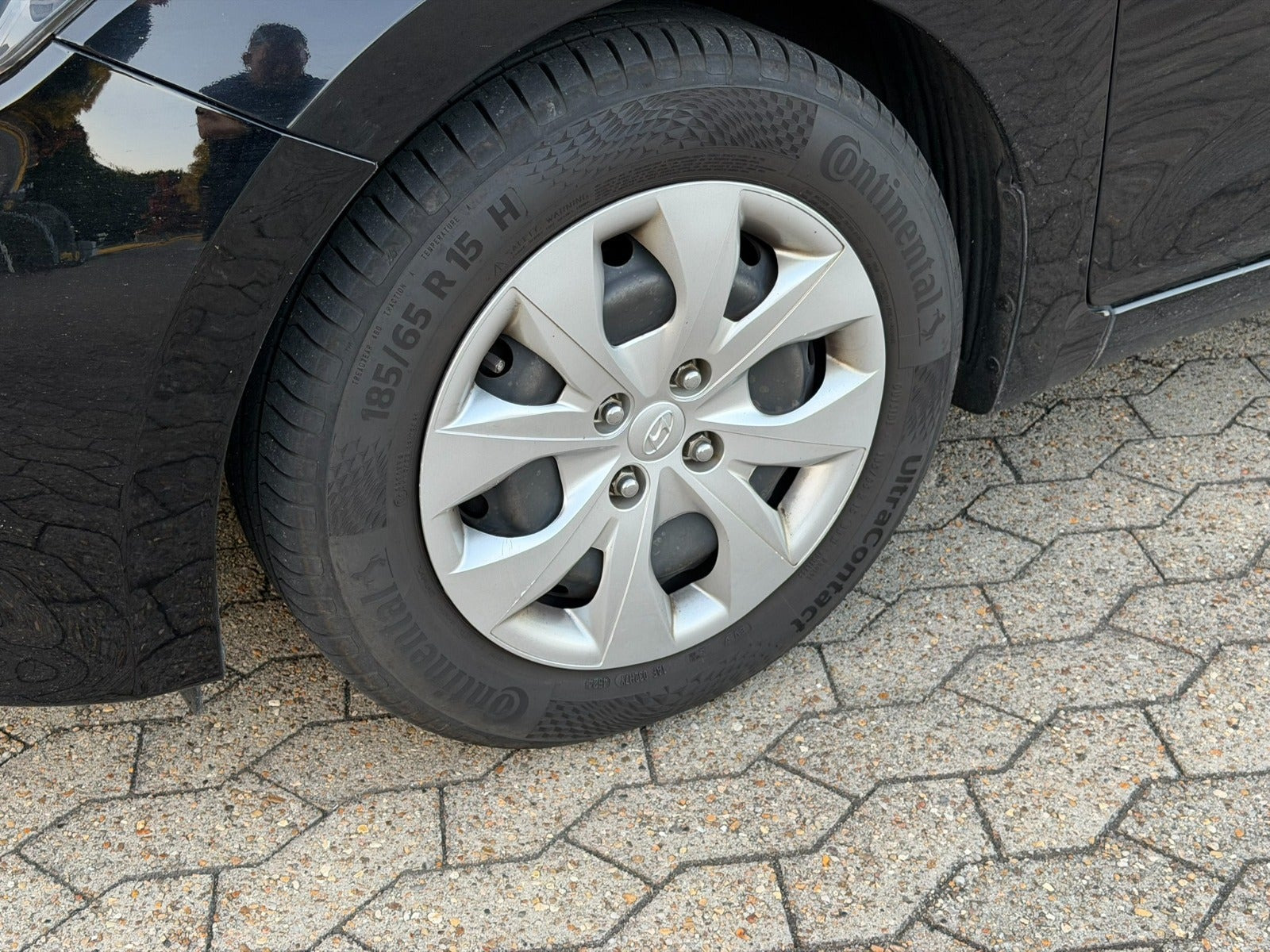 Sort Hyundai i20 fra 2016