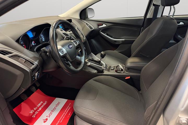 Sølv Ford Focus fra 2014
