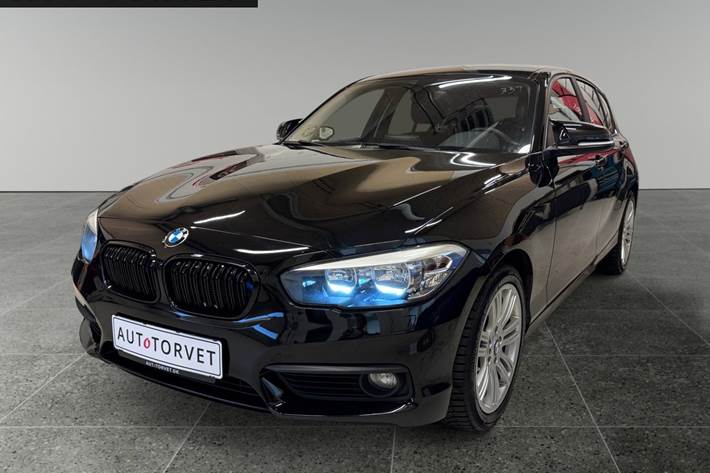 Sort BMW 118d fra 2017