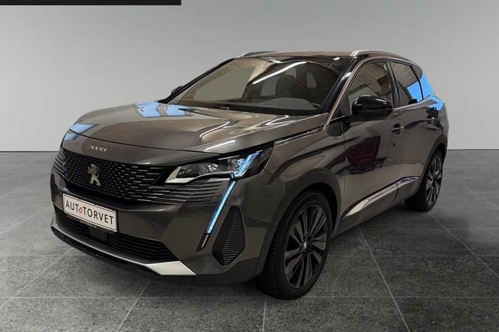 Grå Peugeot 3008 fra 2021 set udefra