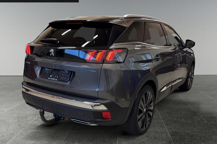 Grå Peugeot 3008 fra 2021