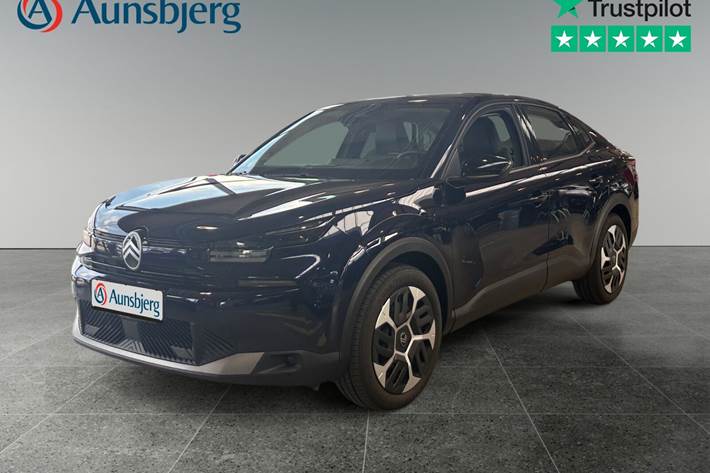 Blå Citroën ë-C4 X fra 2025 set udefra
