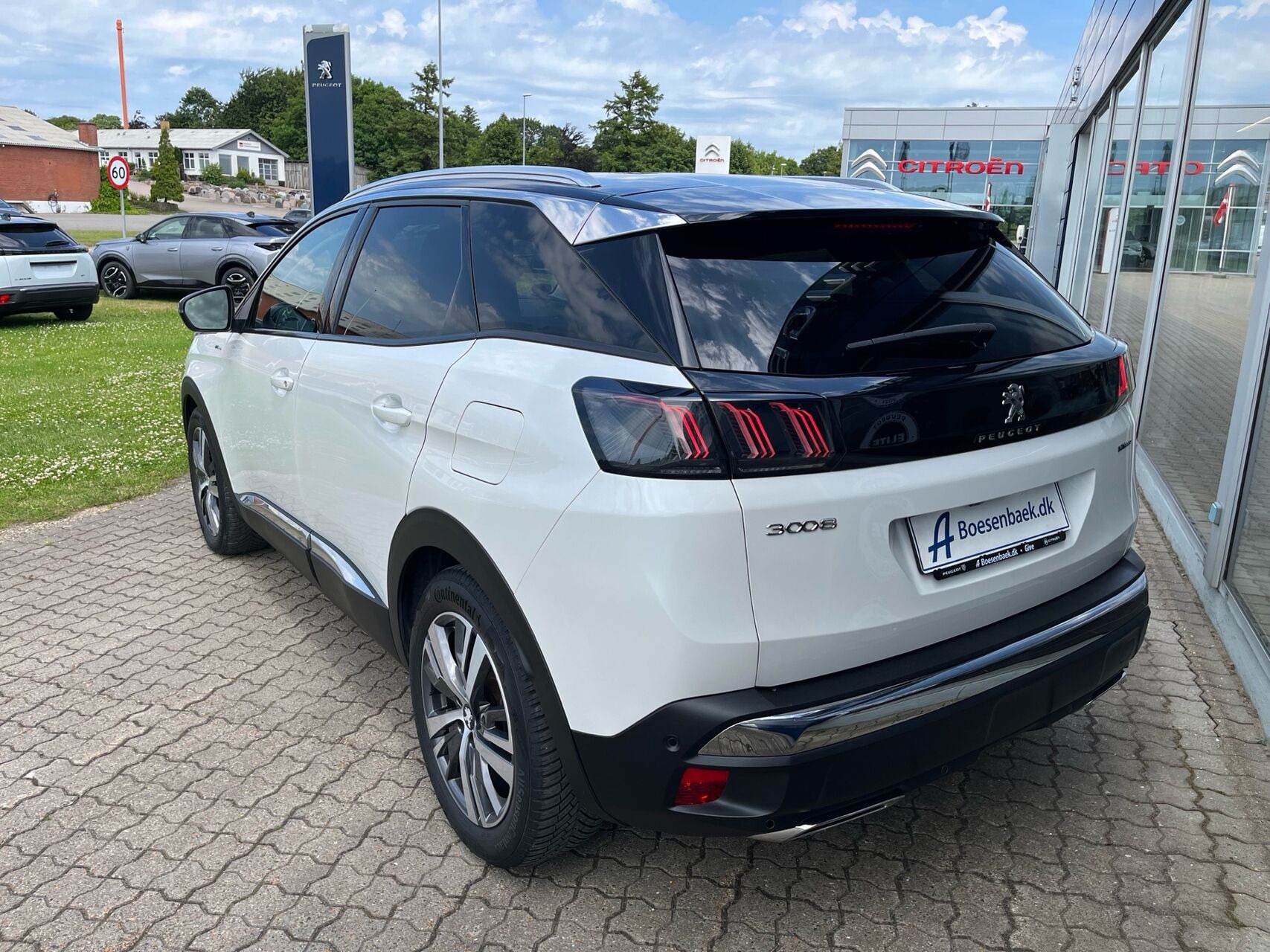Hvid Peugeot 3008 fra 2021