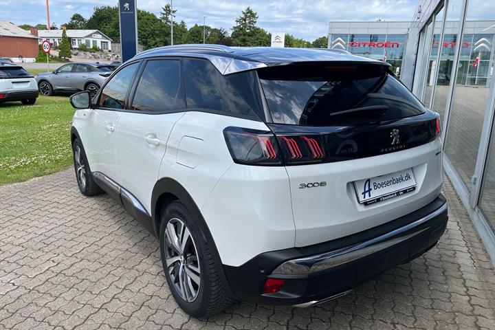 Hvid Peugeot 3008 fra 2021