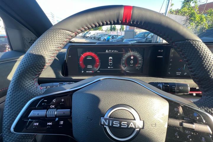 Grå Nissan Ariya fra 2026