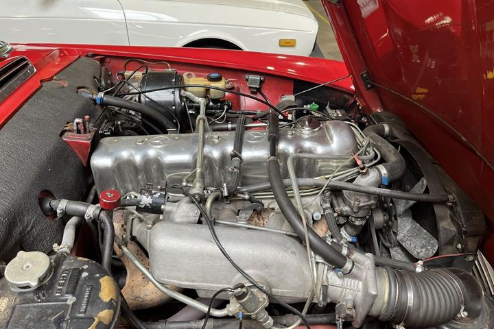 Rød Mercedes SL230 fra 1967