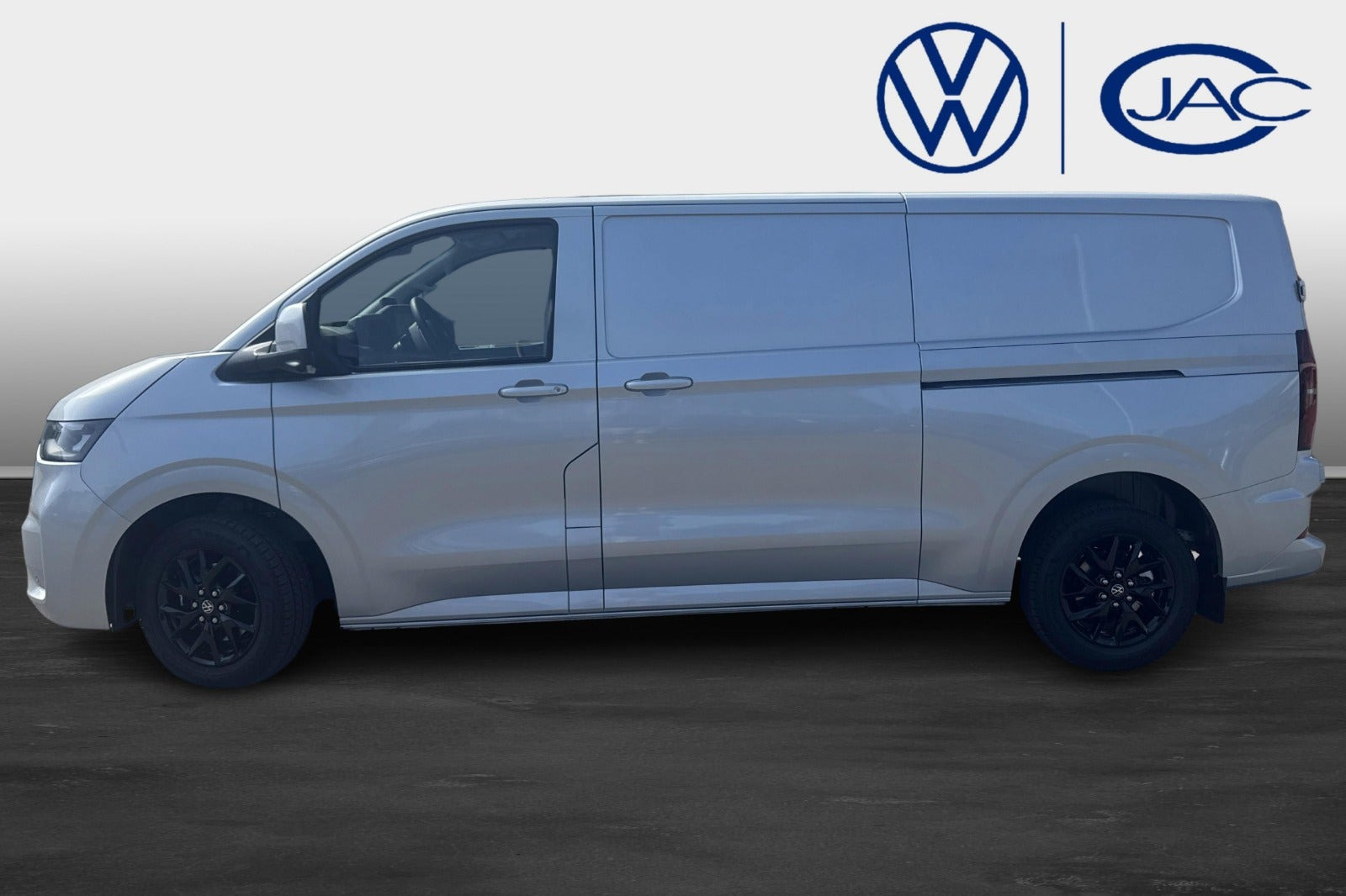 Sølv VW Transporter fra 2026