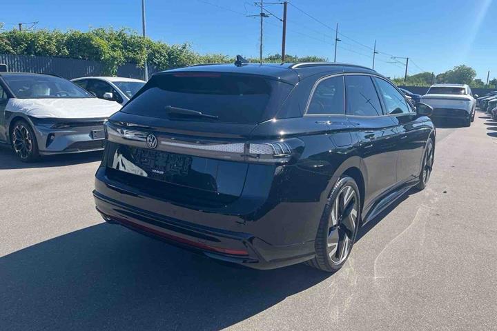 Sort VW ID.7 fra 2026