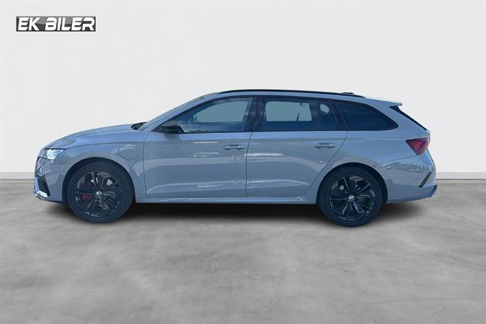 Grå Skoda Octavia fra 2021