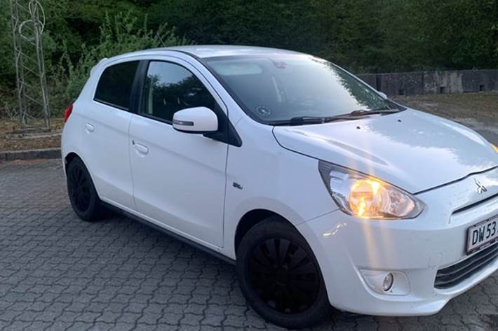 undefined Mitsubishi Space Star fra 2015