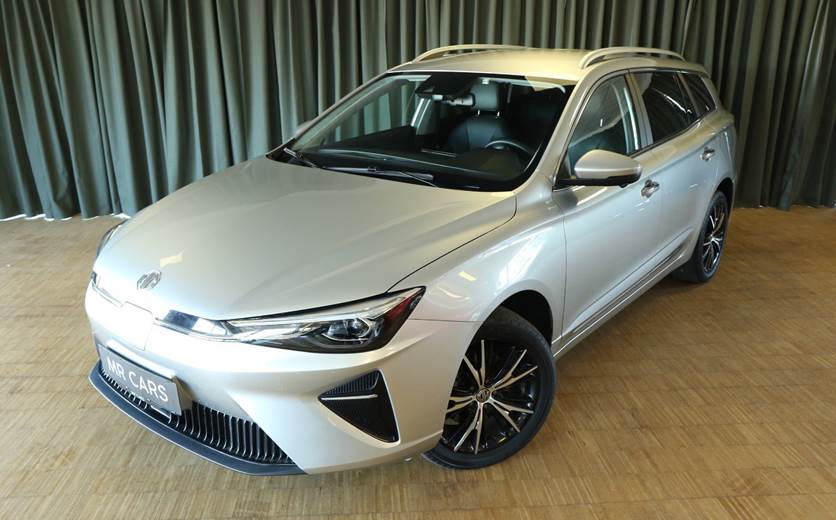 MG MG5 61 Luxury
