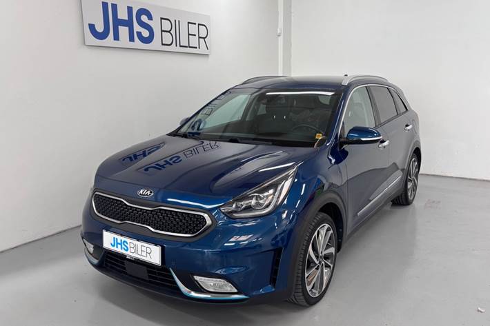 Blå Kia Niro fra 2018 set udefra