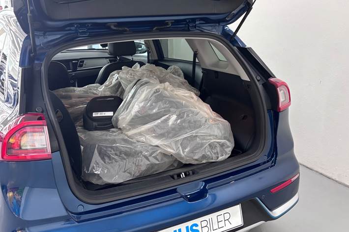 Blå Kia Niro fra 2018