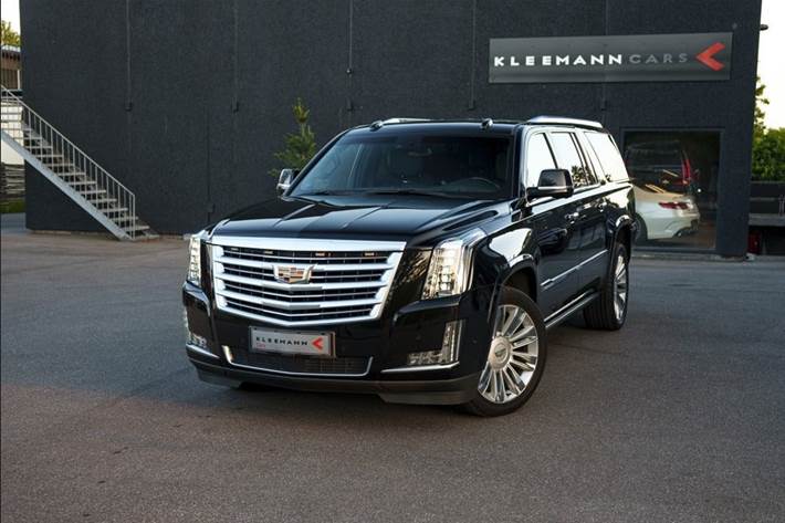 Sort Cadillac Escalade fra 2018