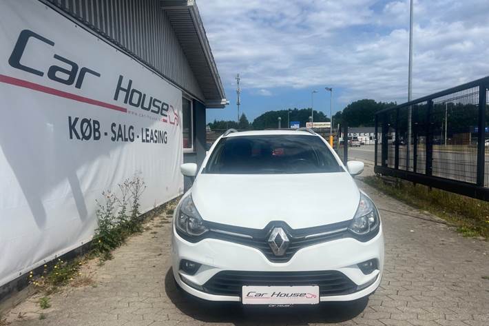 Hvid Renault Clio IV fra 2019