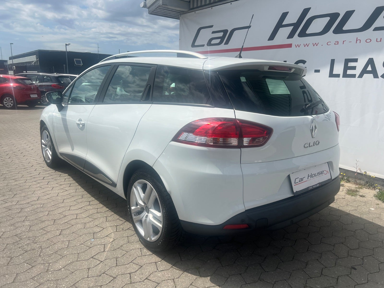 Hvid Renault Clio IV fra 2019