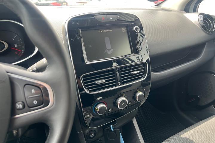 Hvid Renault Clio IV fra 2019