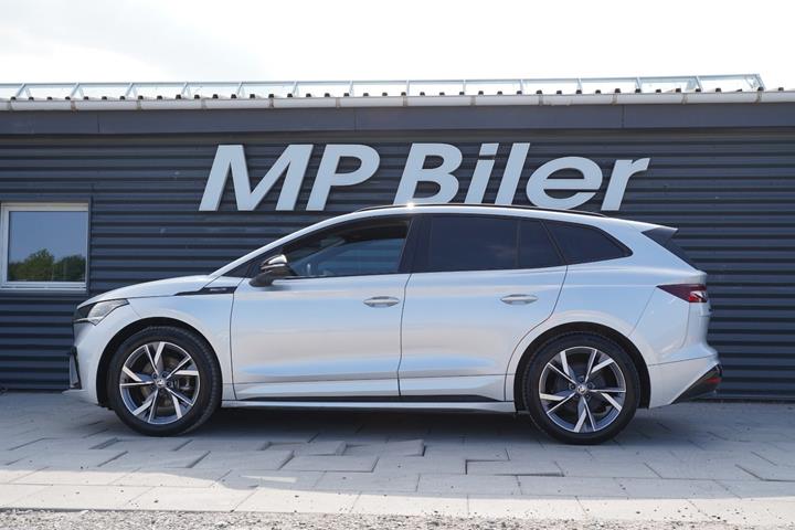 Sølv Skoda Enyaq fra 2023