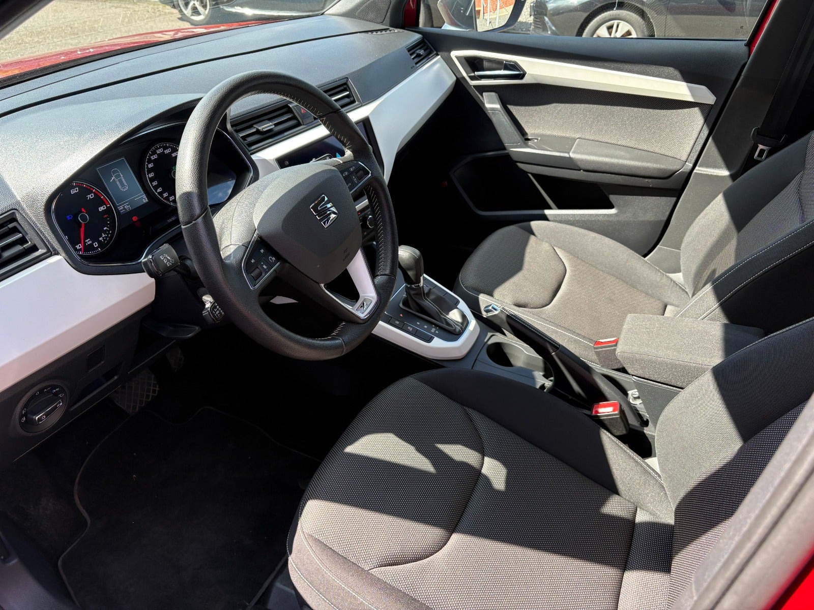 Rød Seat Arona fra 2019